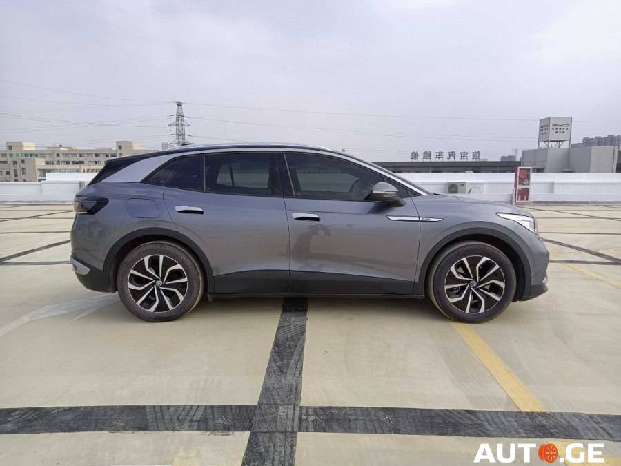 Volkswagen Id-4-Pure 2022 — photo 2