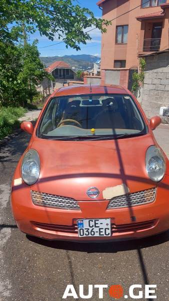 Nissan March