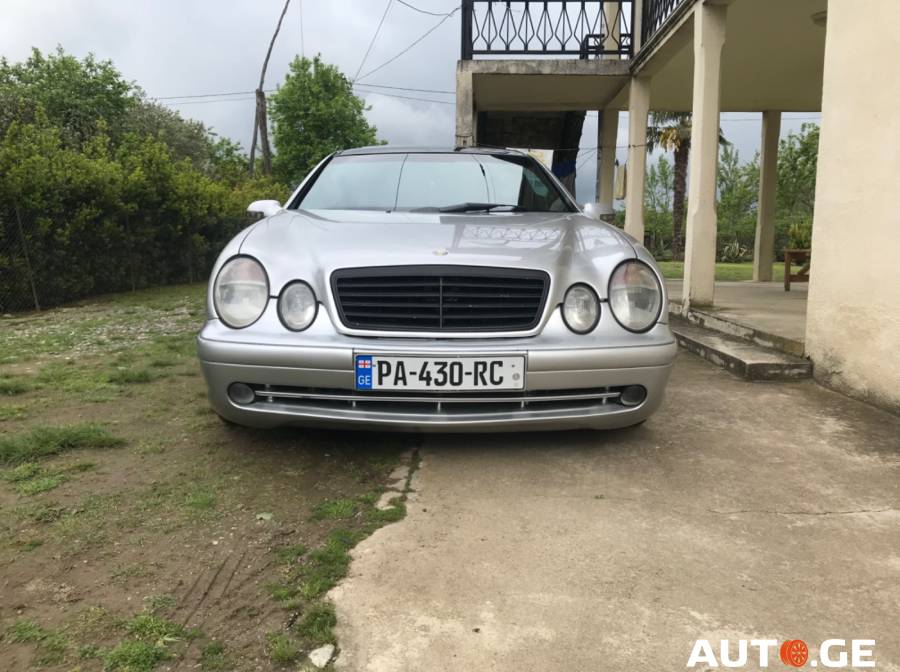 Mercedes-Benz Clk208 2000 — photo 2