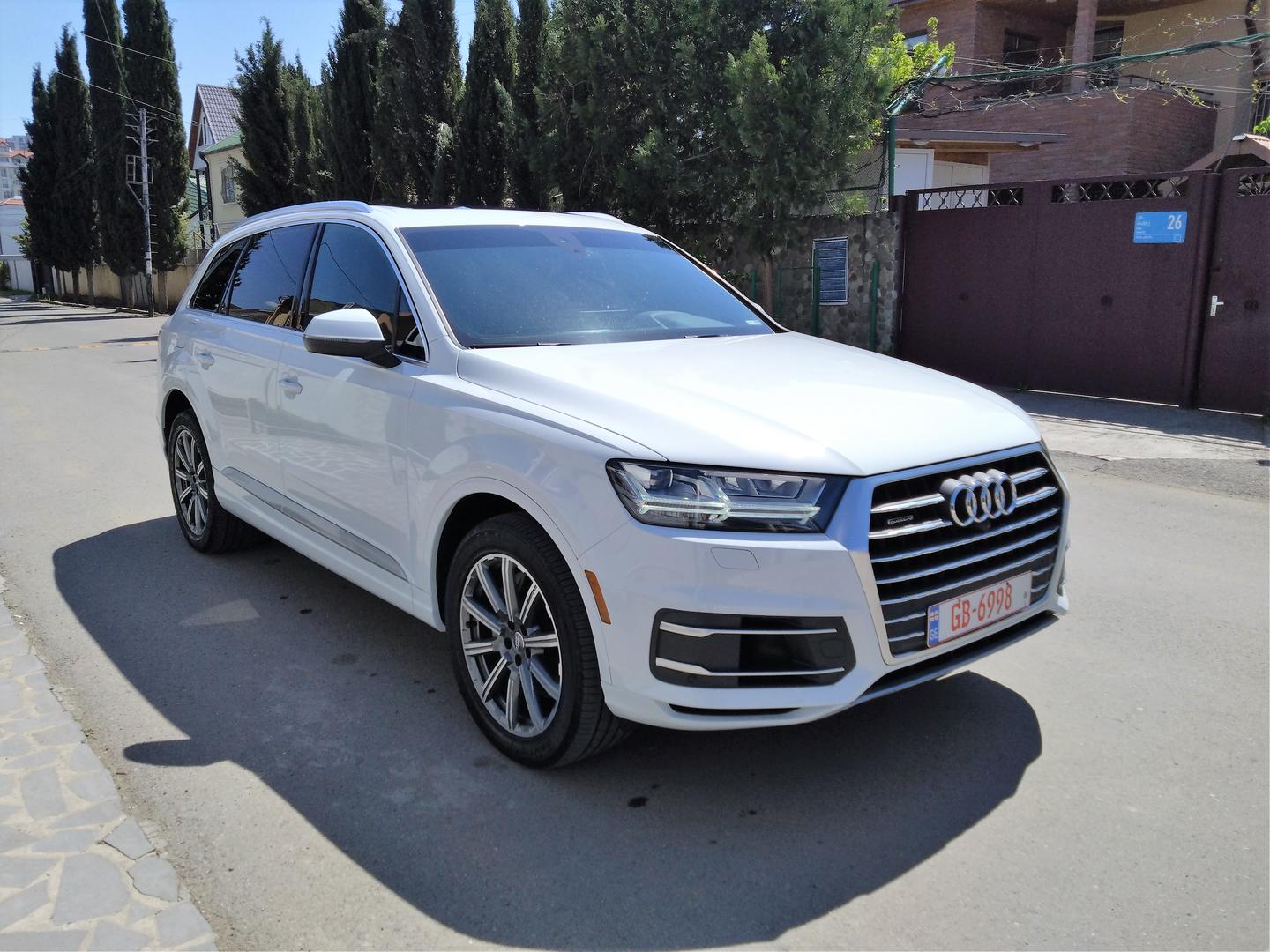 Audi Q7 2018 — photo 2