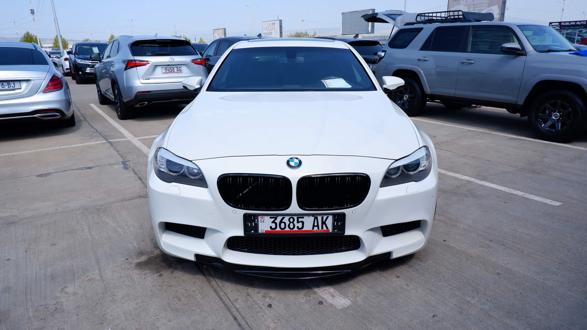 BMW M5 2013 — photo 2
