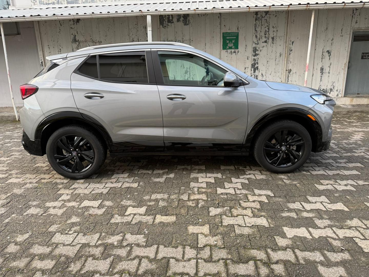 Subaru Outback 2016 — photo 2