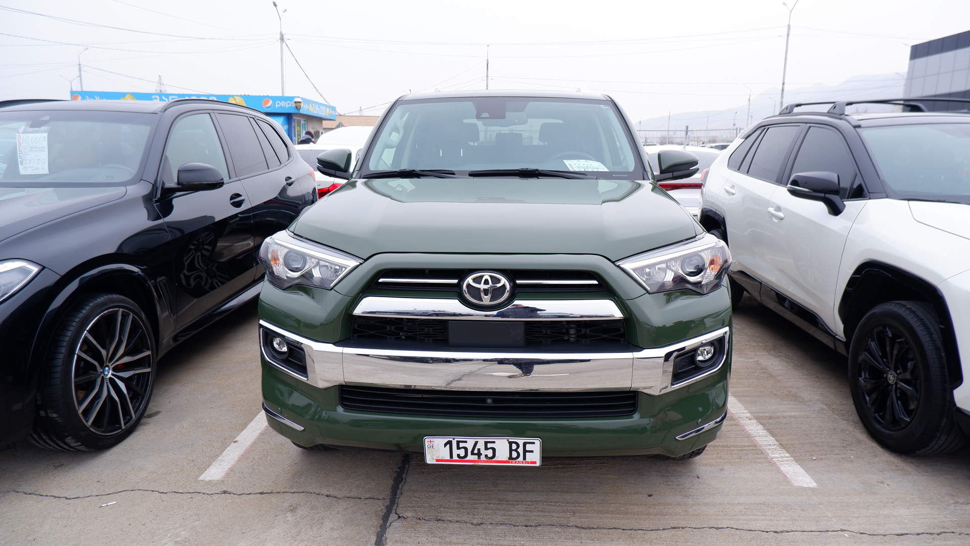 Toyota 4Runner 2021 — photo 2