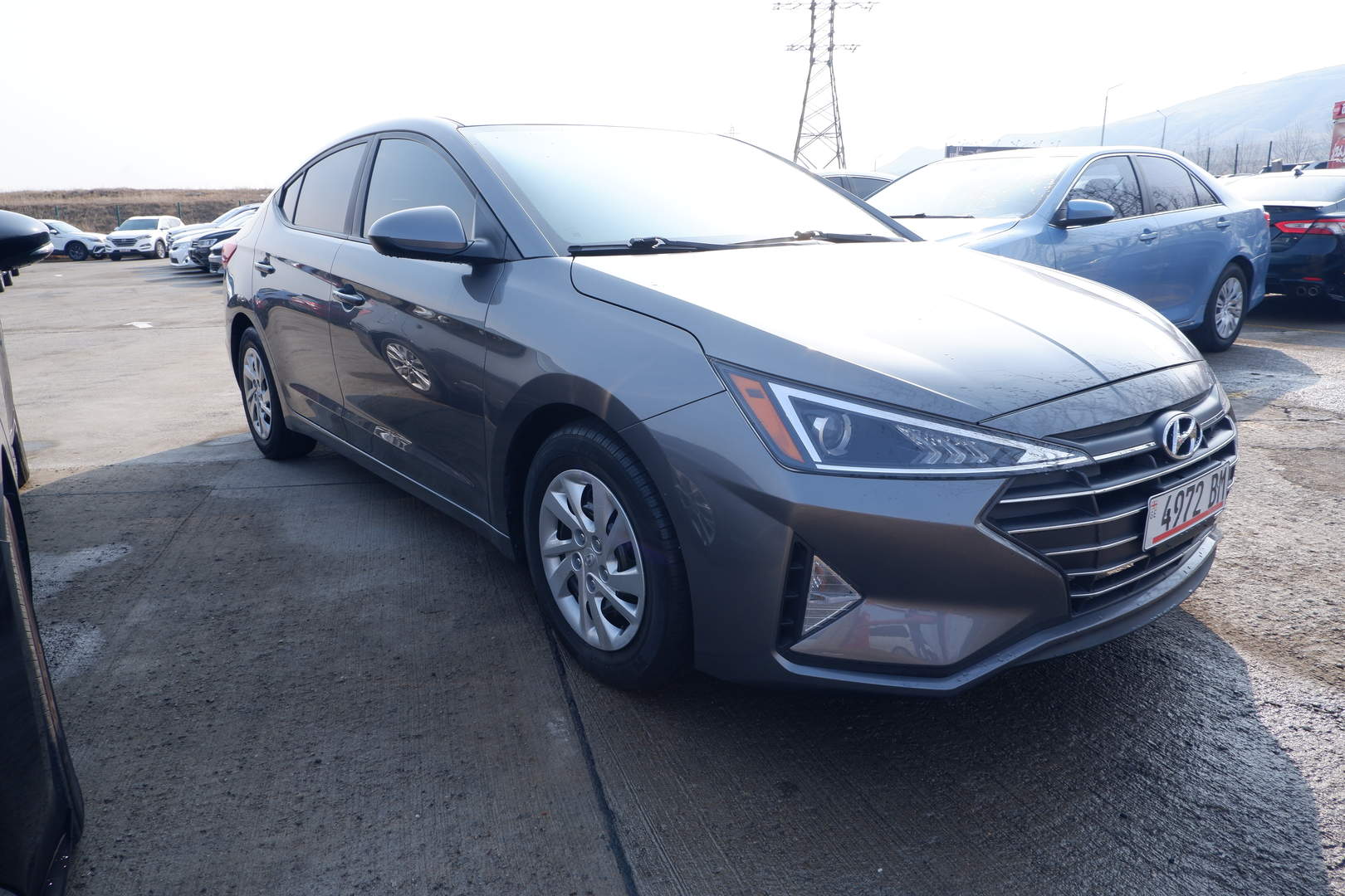 Hyundai Elantra 2019 — photo 2
