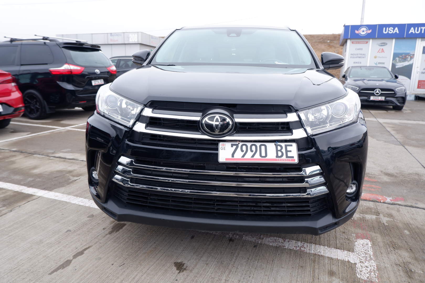 Toyota Highlander 2017 — photo 2