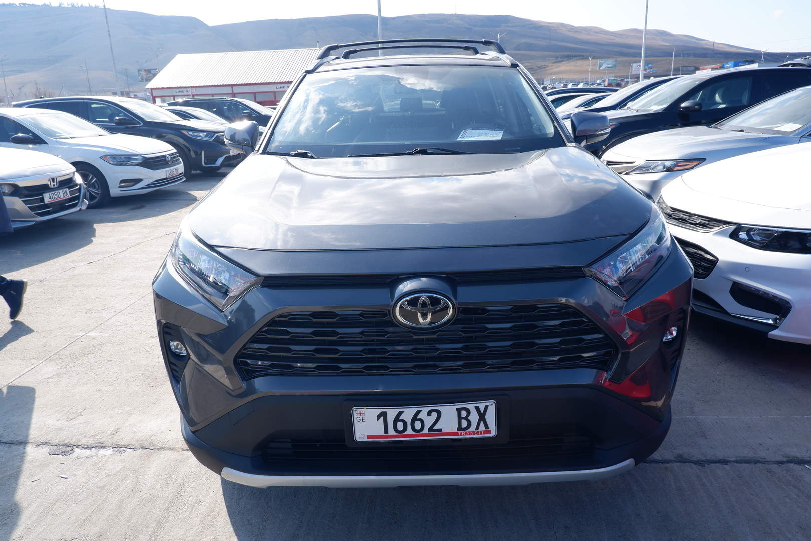 Toyota RAV4 2020 — photo 2