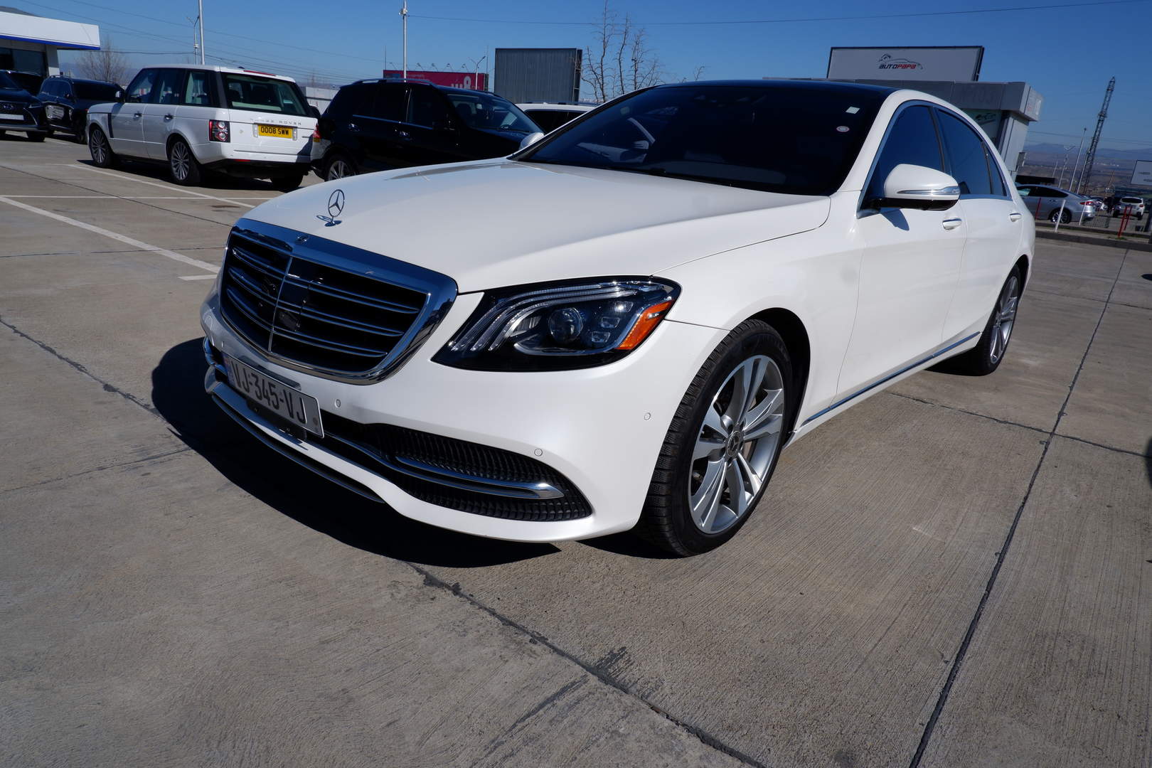Mercedes-Benz S 560