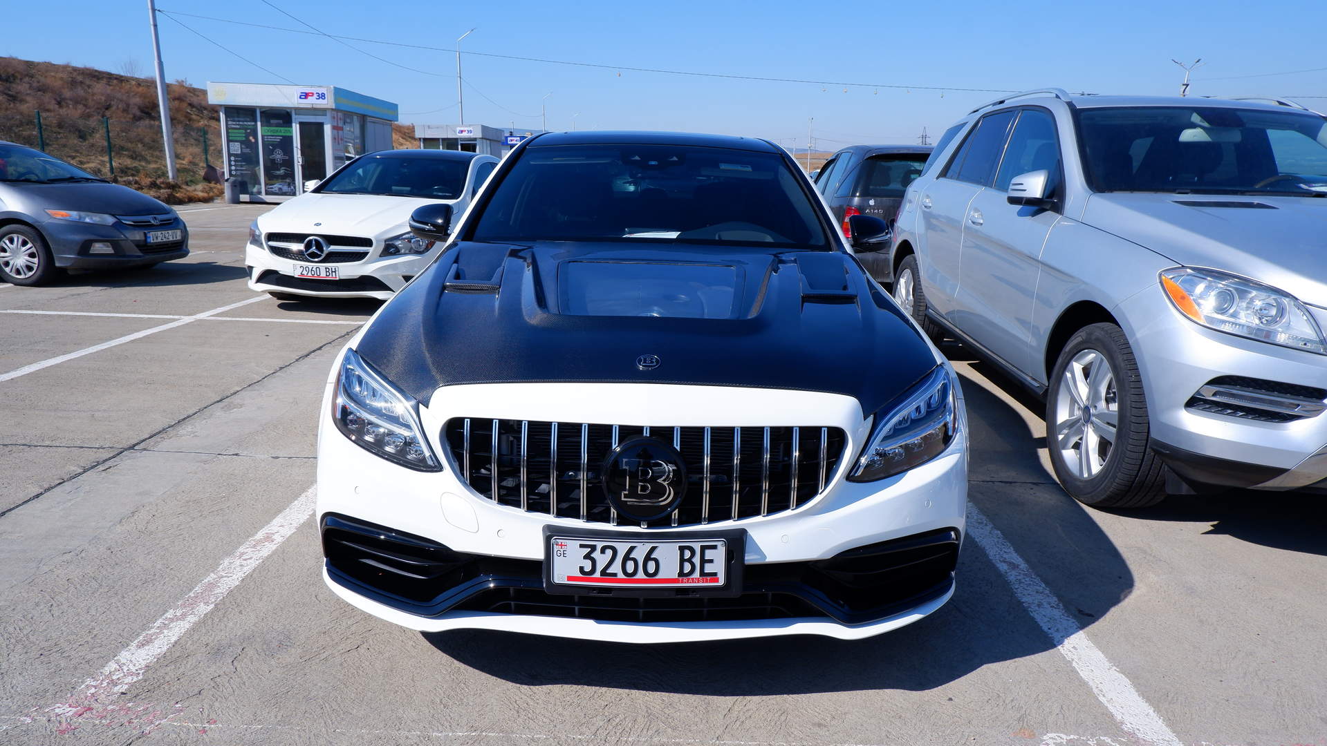 Mercedes-Benz C 300 2018 — photo 2
