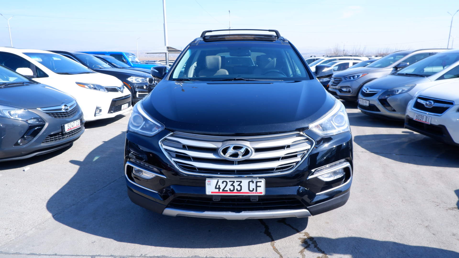 Hyundai Santa Fe 2017 — photo 2