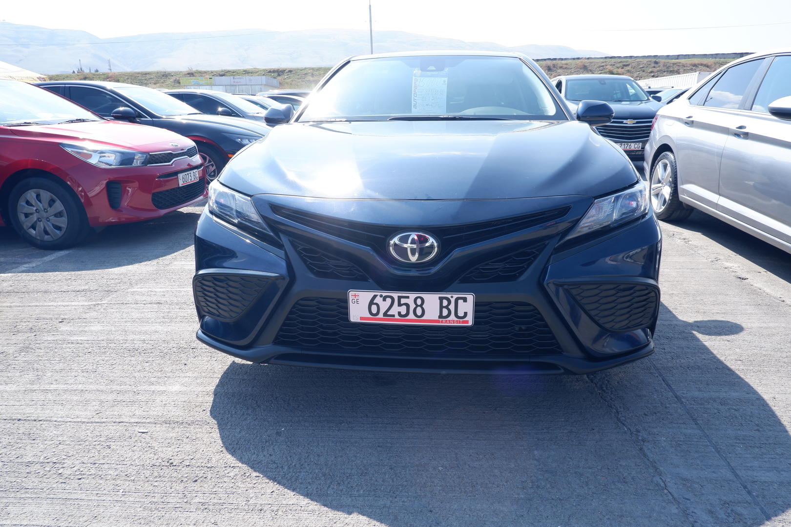 Toyota Camry 2020 — photo 2