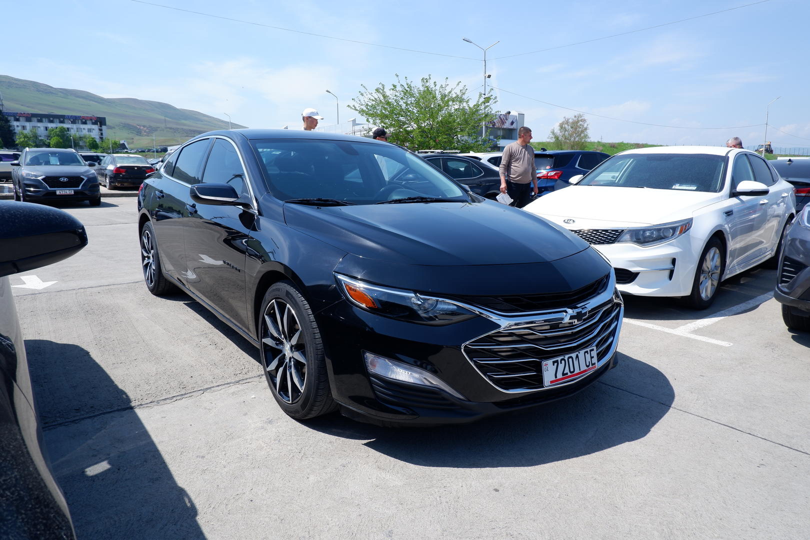 Chevrolet Malibu 2020 — photo 2