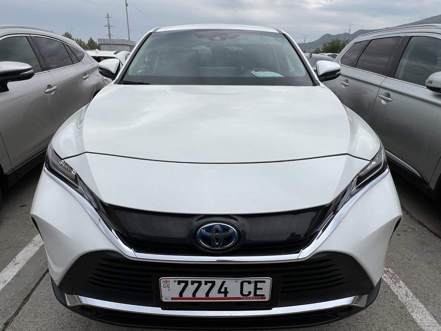 Toyota Venza 2021 — photo 2
