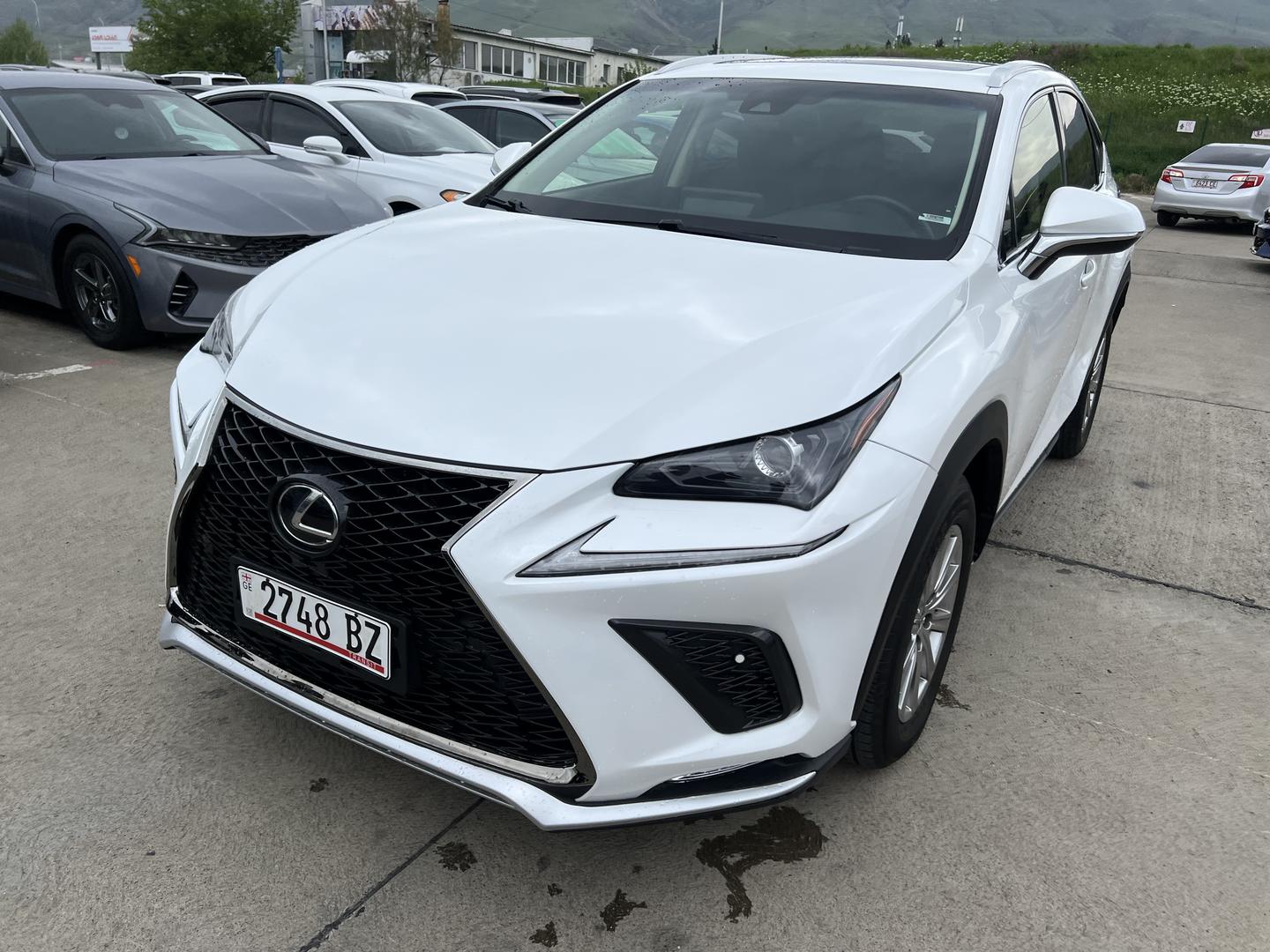Lexus NX 300