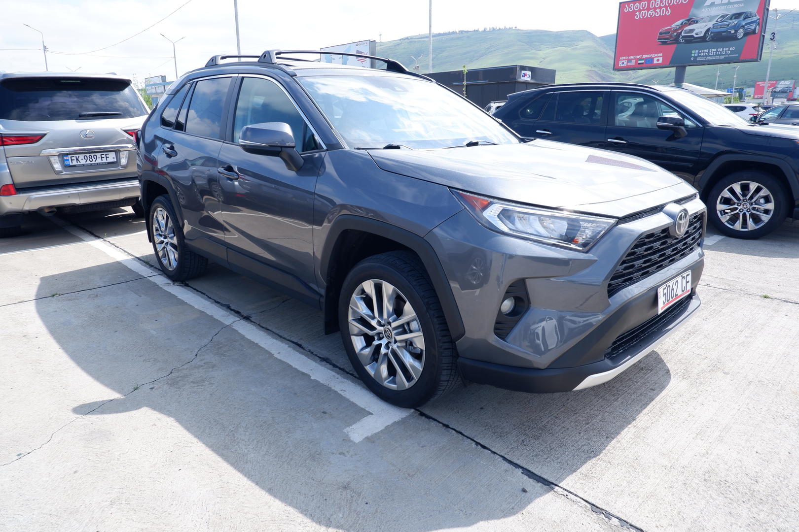 Toyota RAV 4 2021 — photo 2