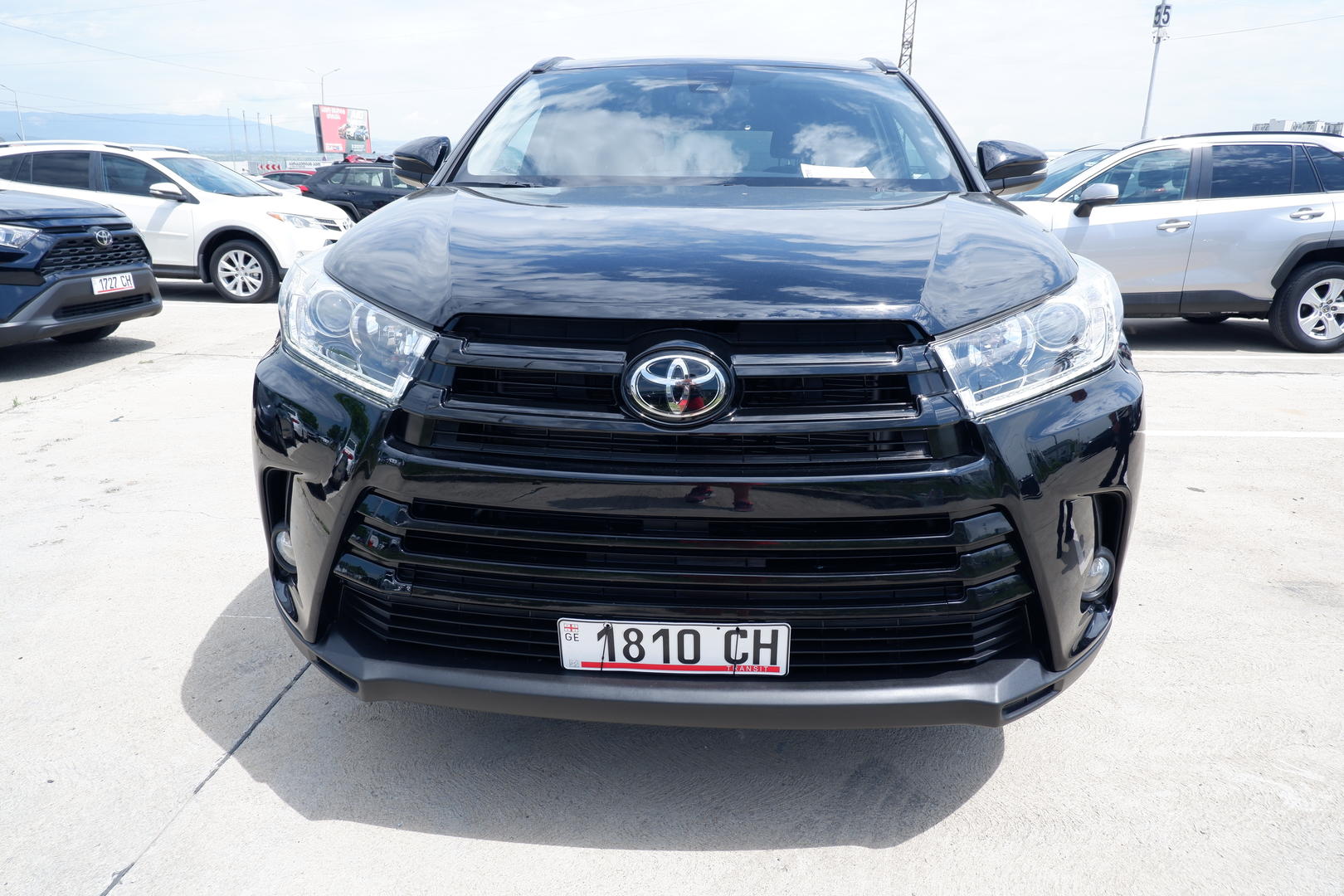 Toyota Highlander 2019 — photo 2