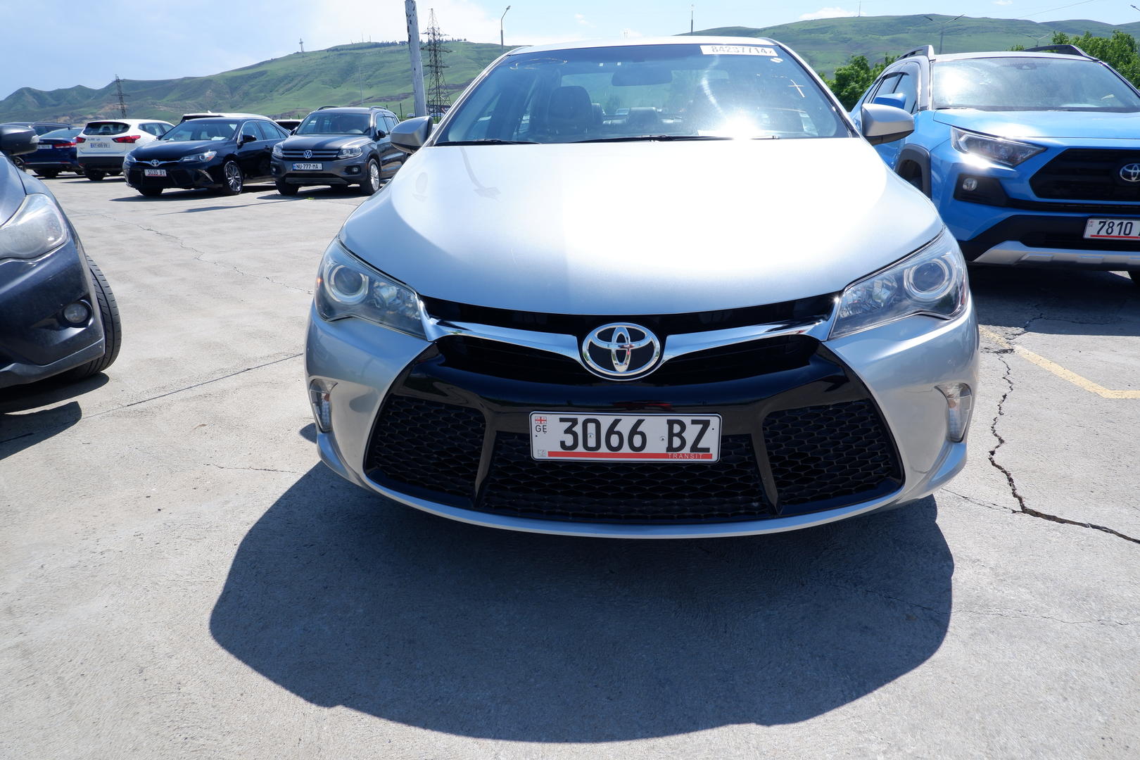 Toyota Camry 2016 — photo 2