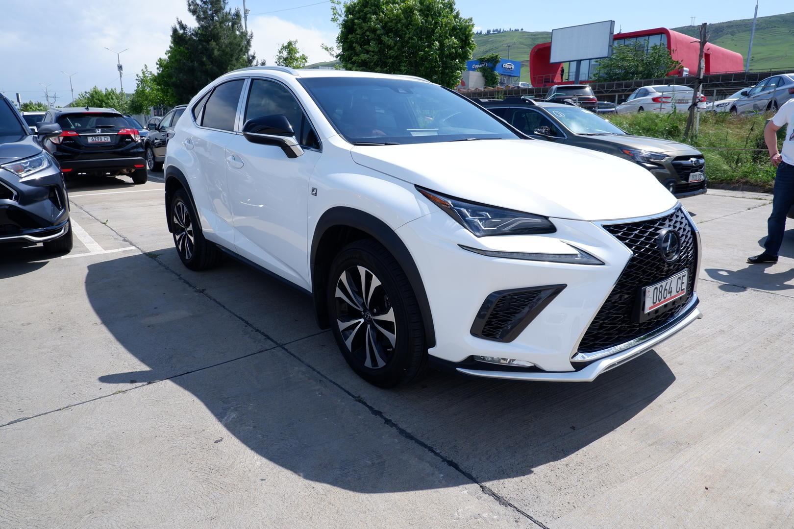 Lexus NX 300 2020 — photo 2