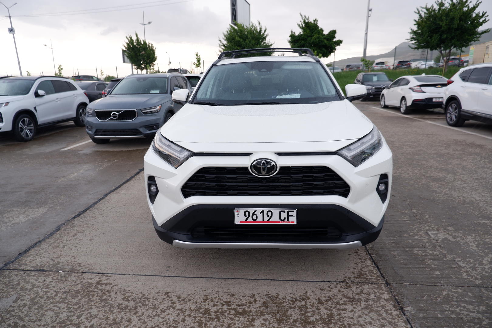 Toyota RAV4 2022 — photo 2