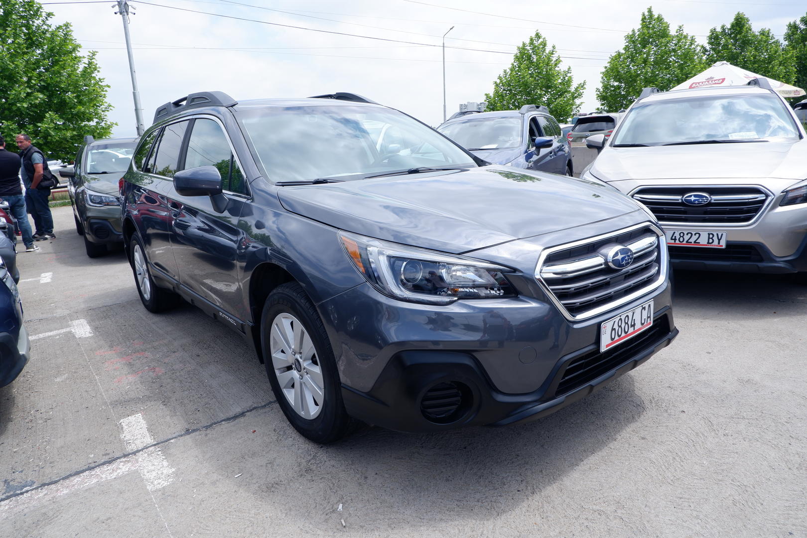 Subaru Outback 2019 — photo 2