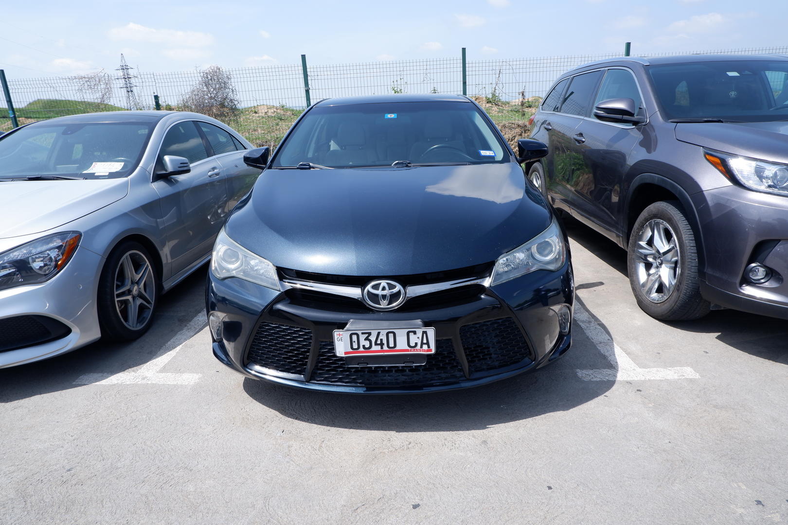 Toyota Camry 2016 — photo 2