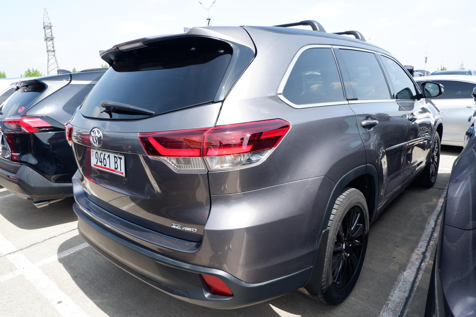 Toyota Highlander 2019 — photo 2