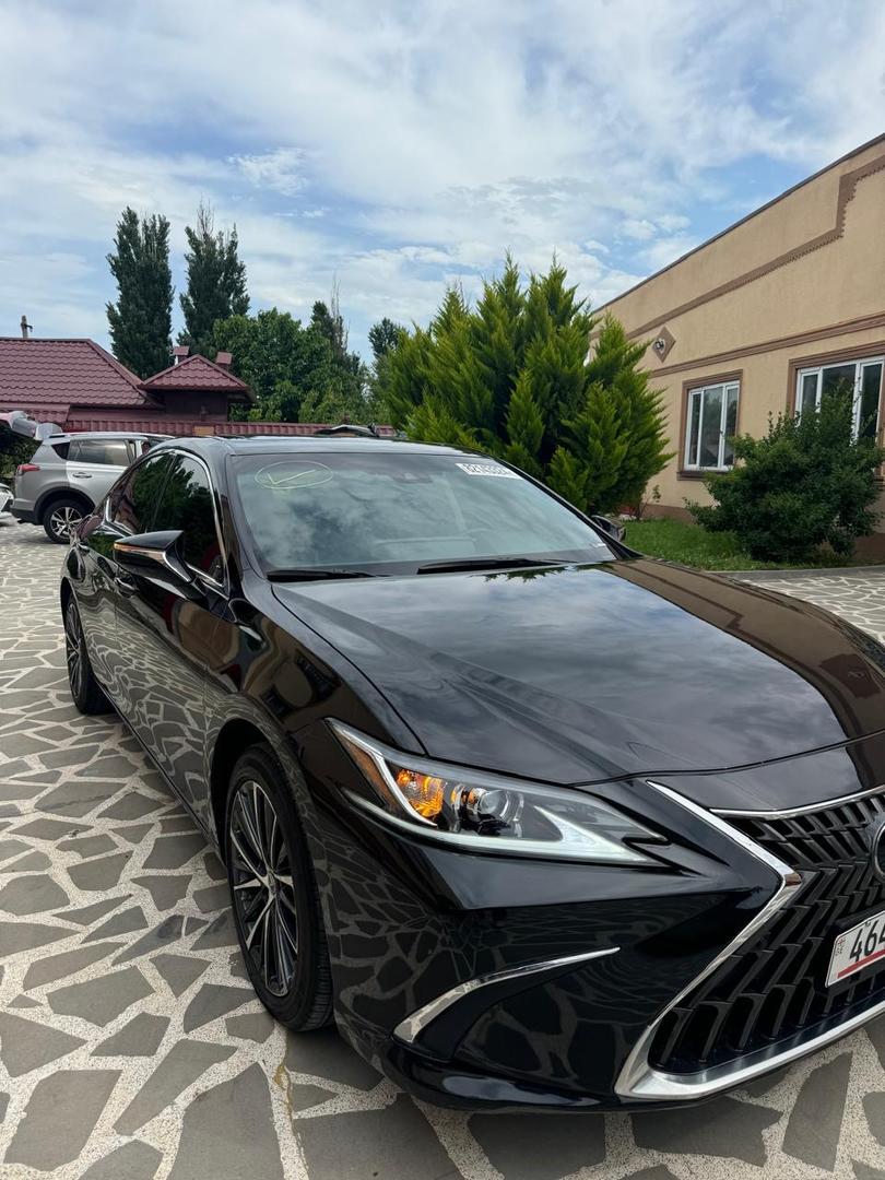Lexus ES 350 2023 — photo 2