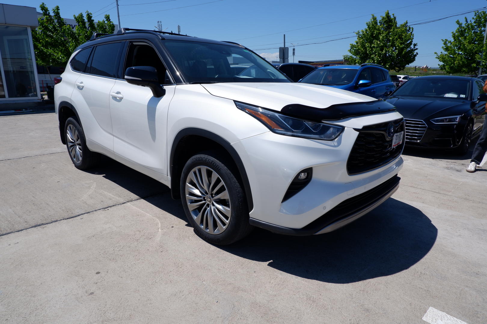 Toyota Highlander 2020 — photo 2