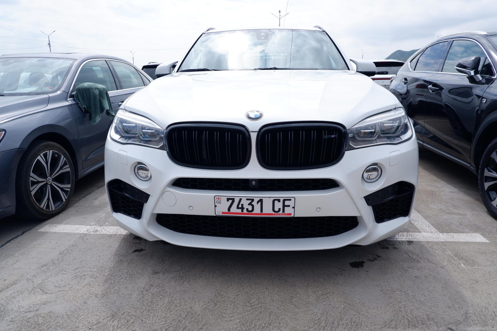 BMW X5 2015 — photo 2