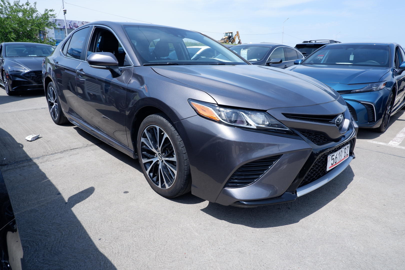 Toyota Camry 2019 — photo 2