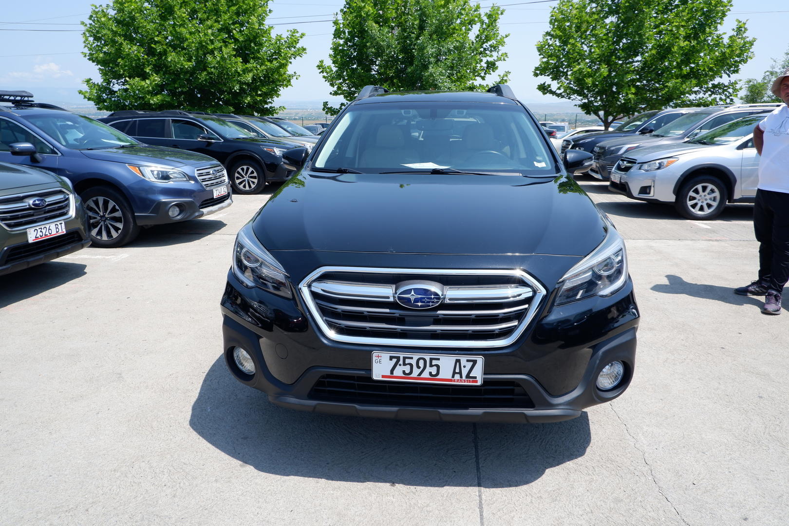Subaru Outback 2019 — photo 2