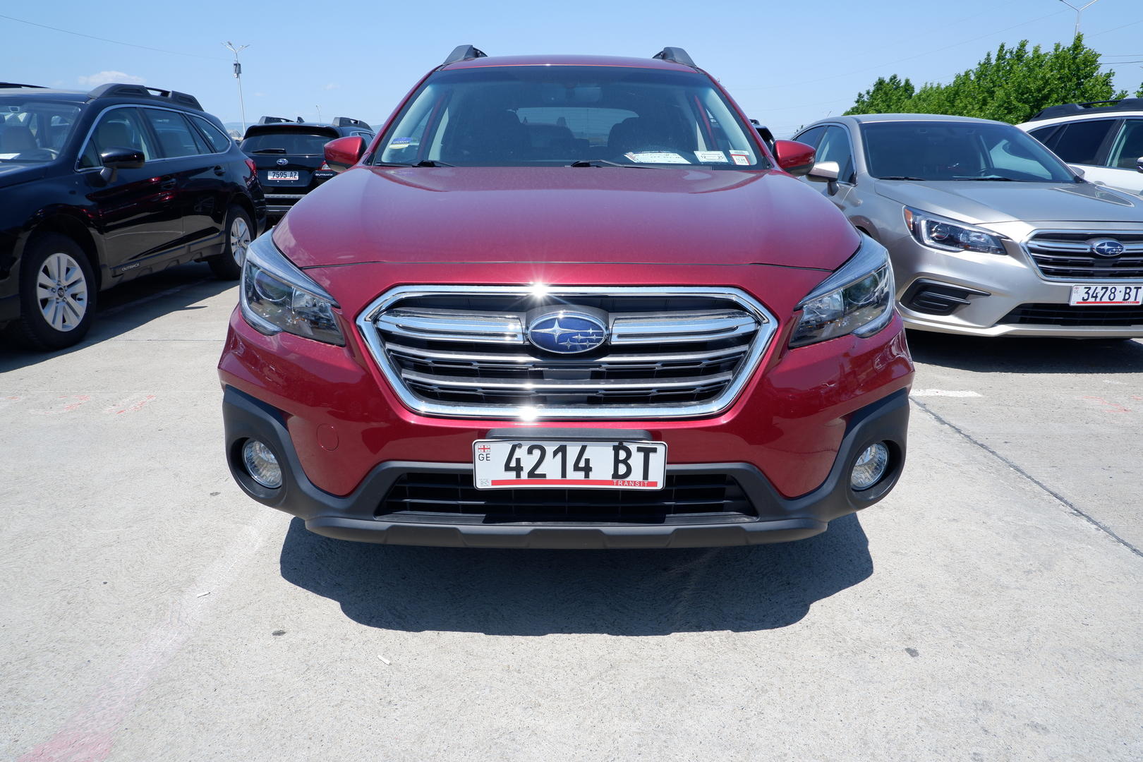 Subaru Outback 2017 — photo 2