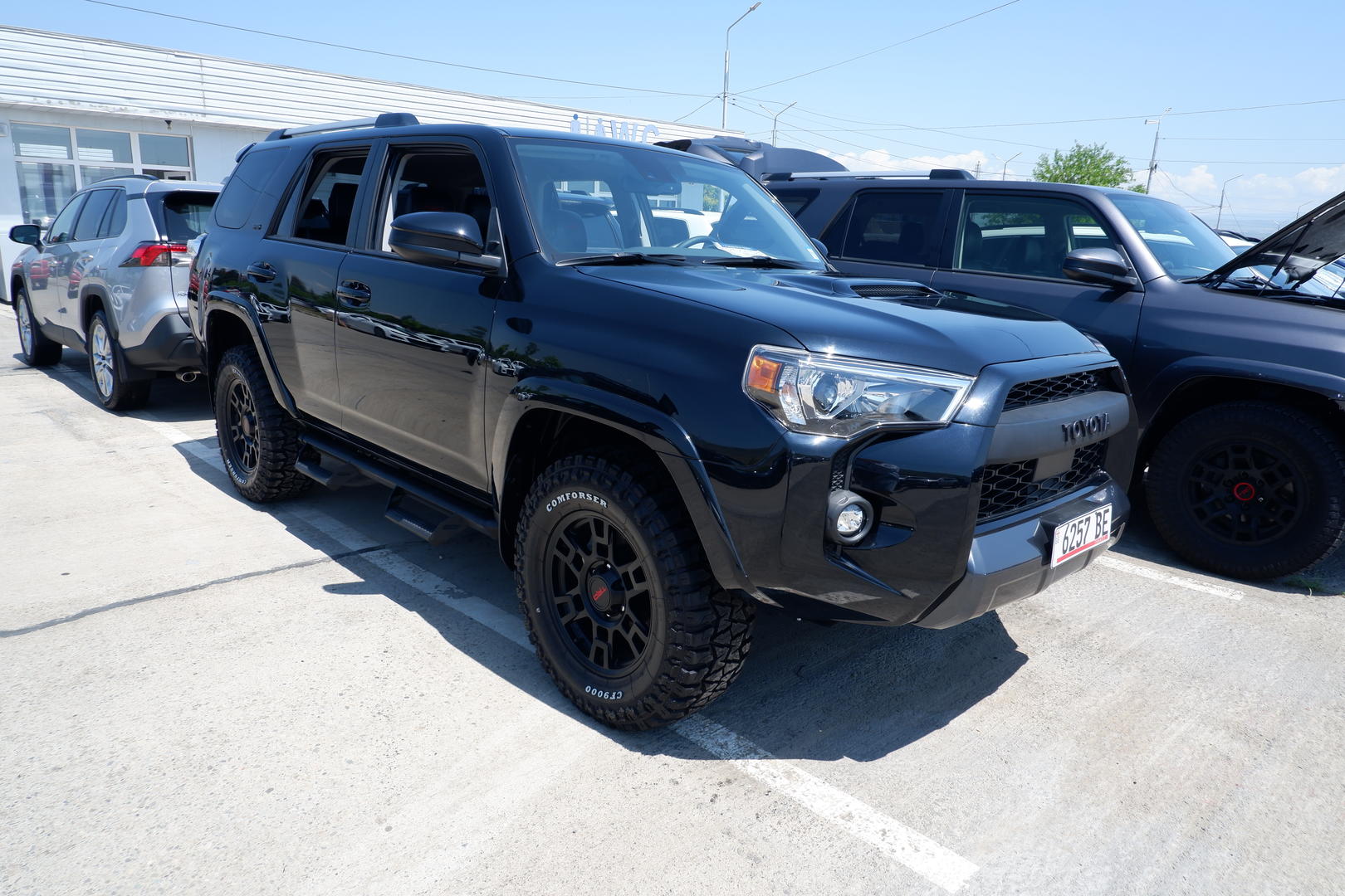 Toyota 4Runner 2024 — photo 2