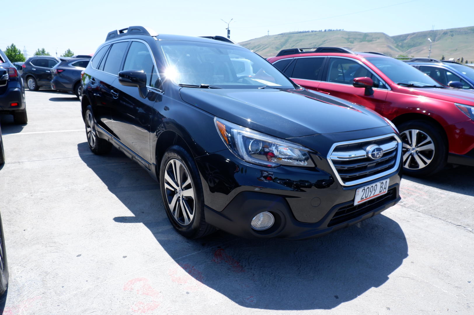 Subaru Outback 2019 — photo 2