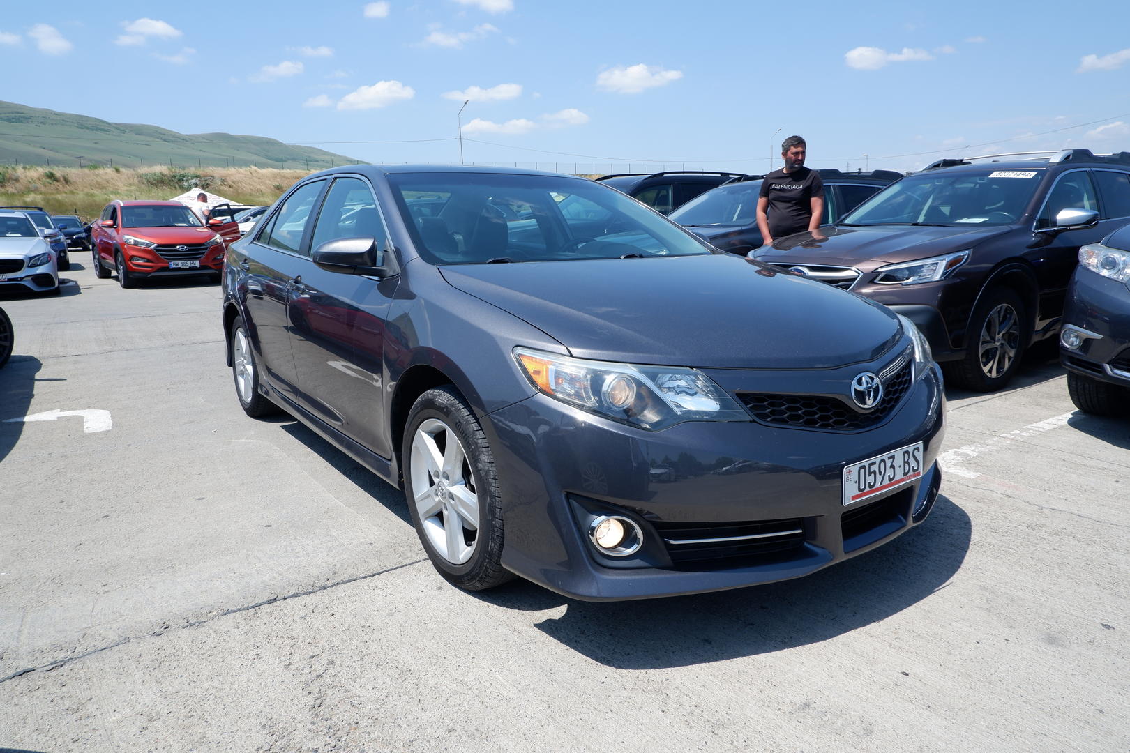 Toyota Camry 2014 — photo 2