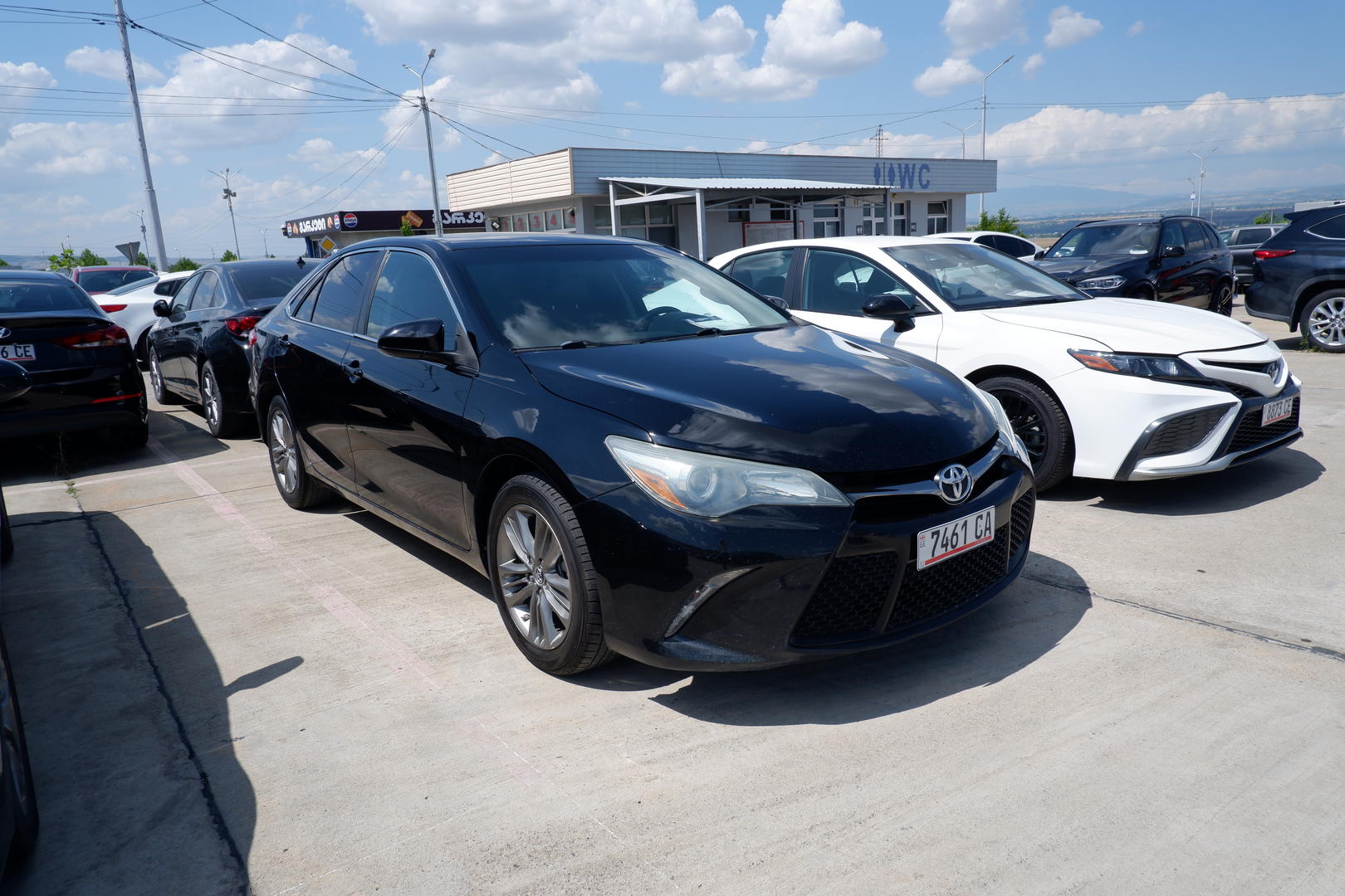 Toyota Camry 2015 — photo 2