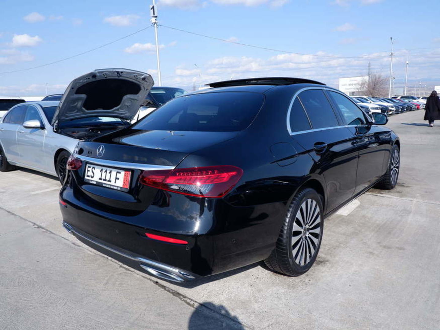 Mercedes-Benz E 220 2021 — photo 2
