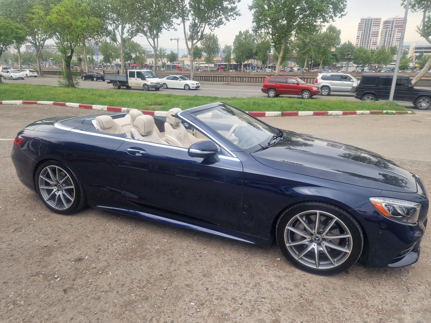 Mercedes-Benz S 560