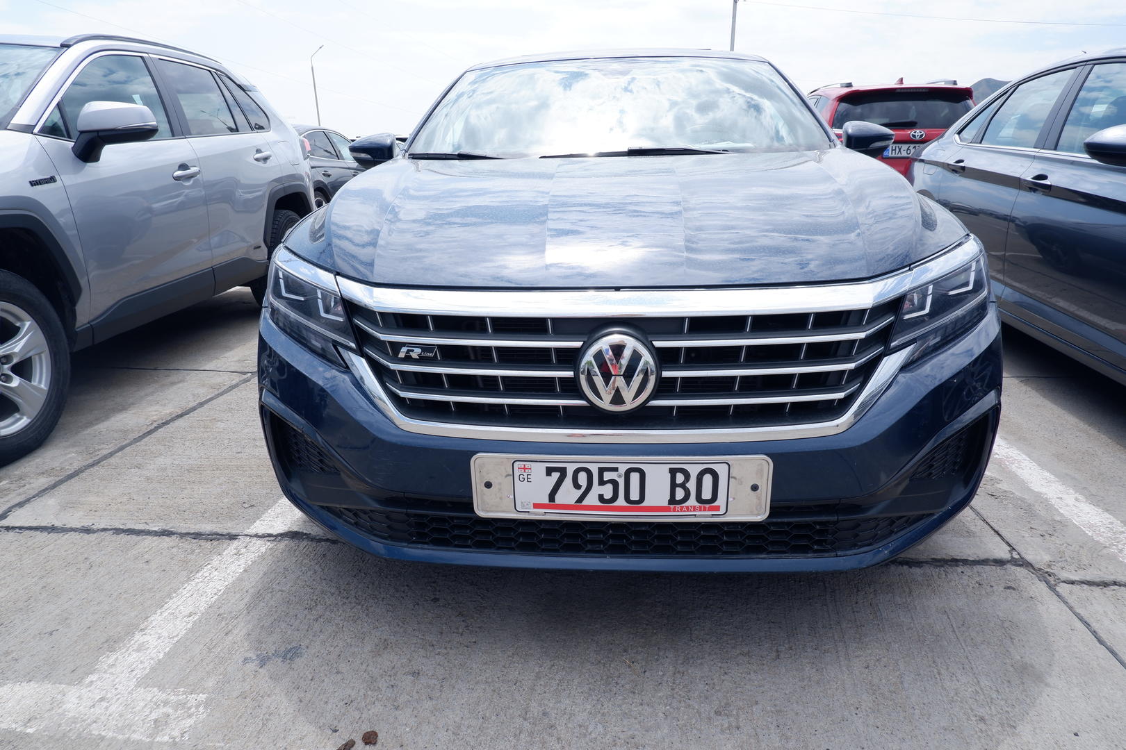 Volkswagen Passat 2021 — photo 2