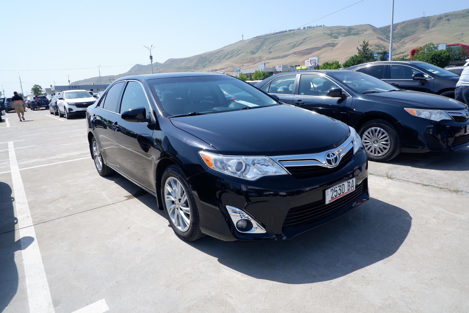 Toyota Camry 2013 — photo 2