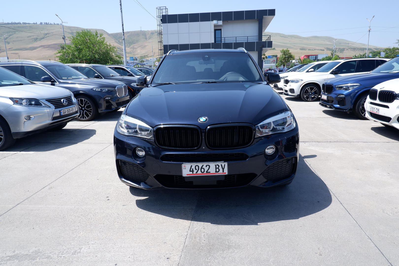 BMW X5 M 2016 — photo 2