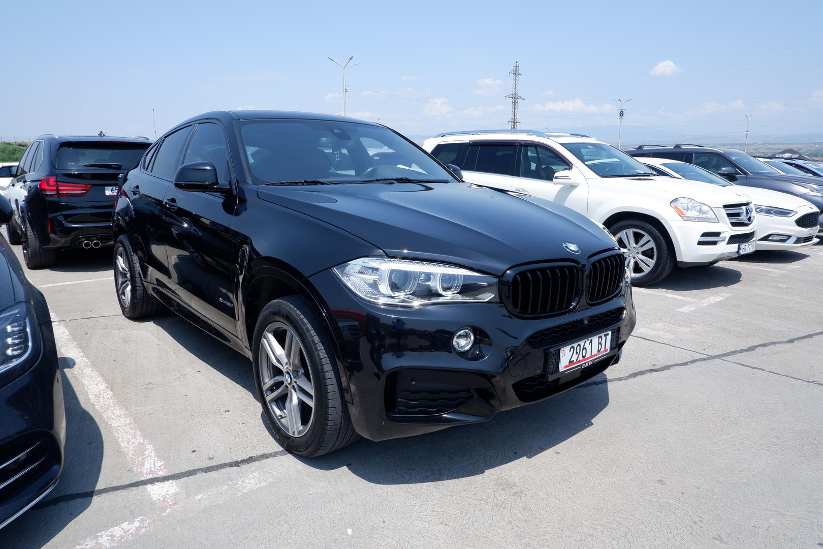 BMW X6 2018 — photo 2