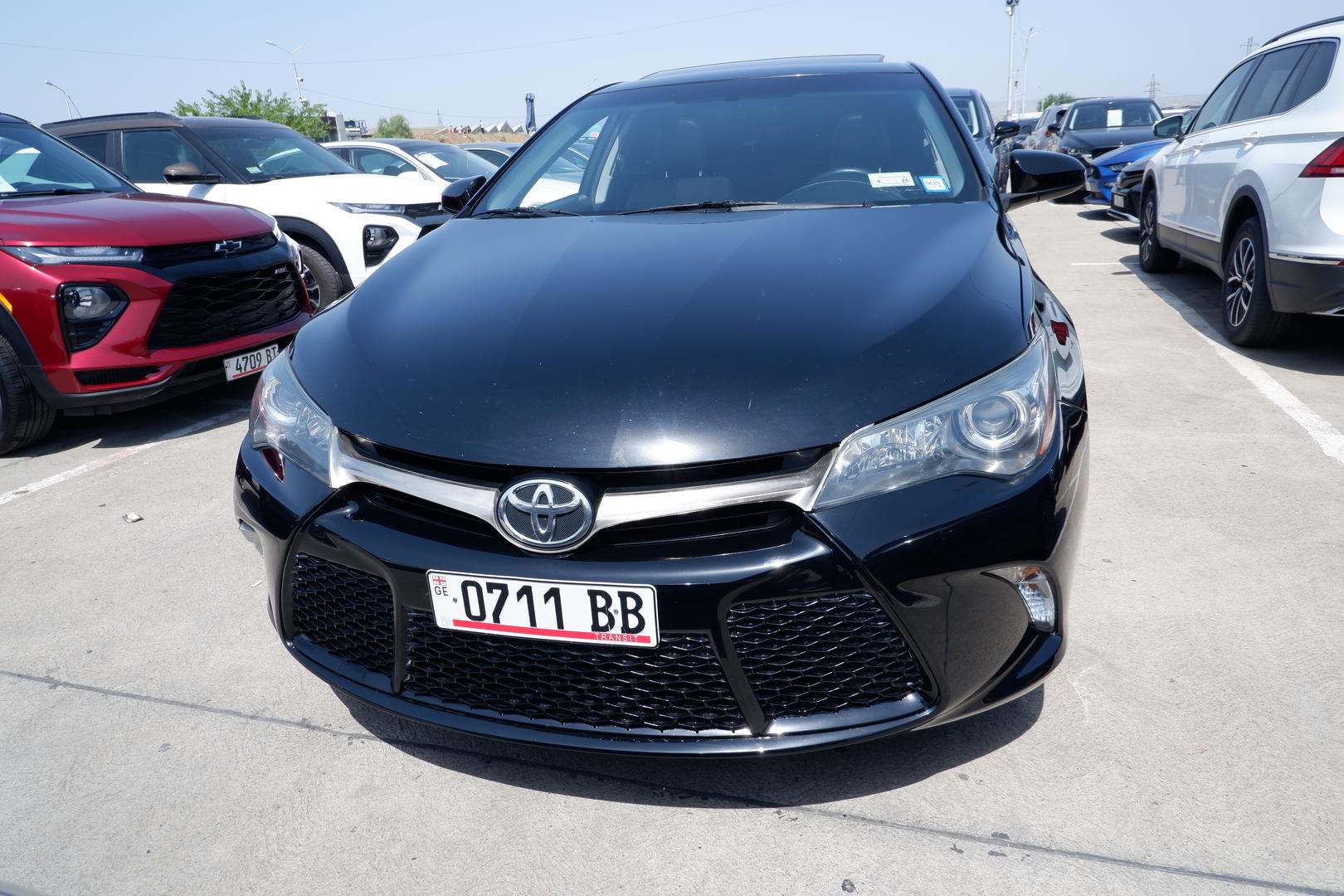 Toyota Camry 2016 — photo 2