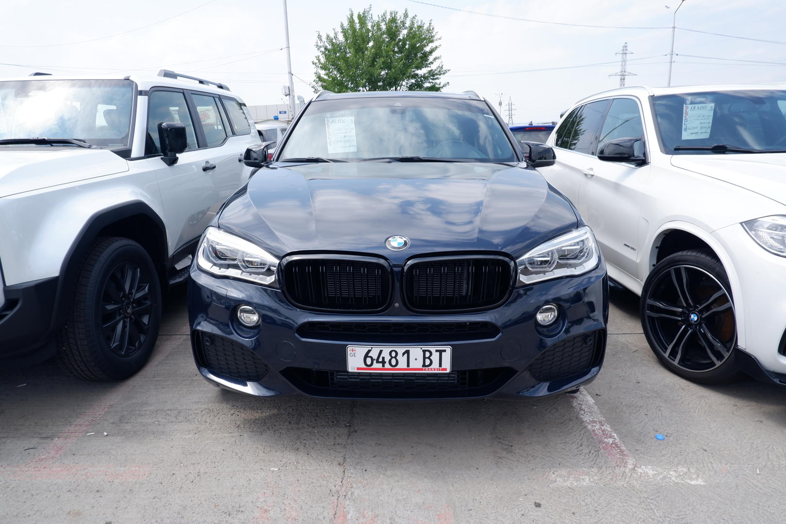 BMW X5 2018 — photo 2