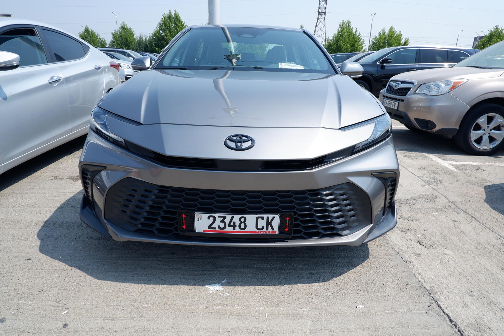 Toyota Camry 2024 — photo 2