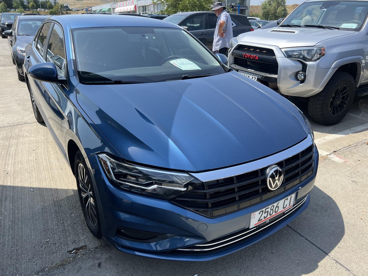 Volkswagen Jetta 2021 — photo 2