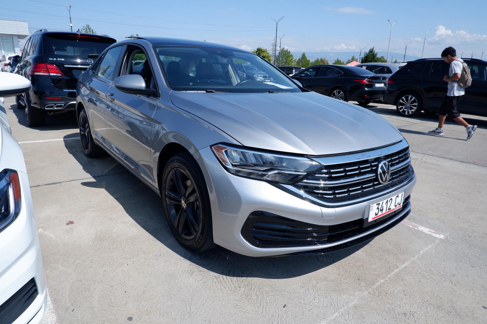 Volkswagen Jetta 2022 — photo 2