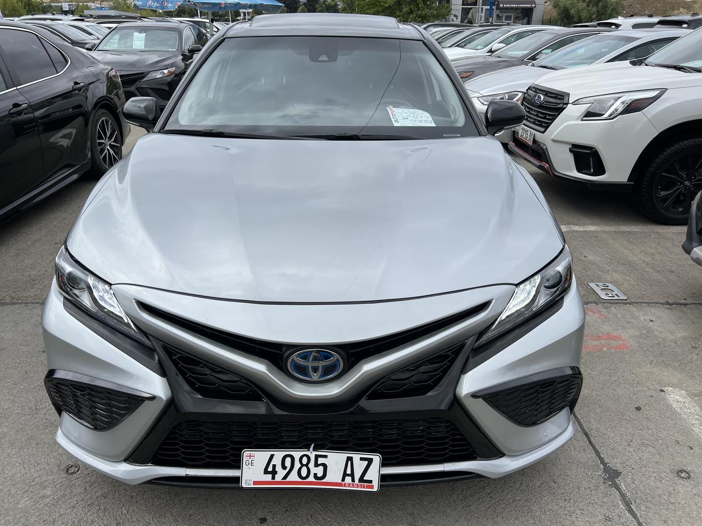 Toyota Camry 2022 — photo 2