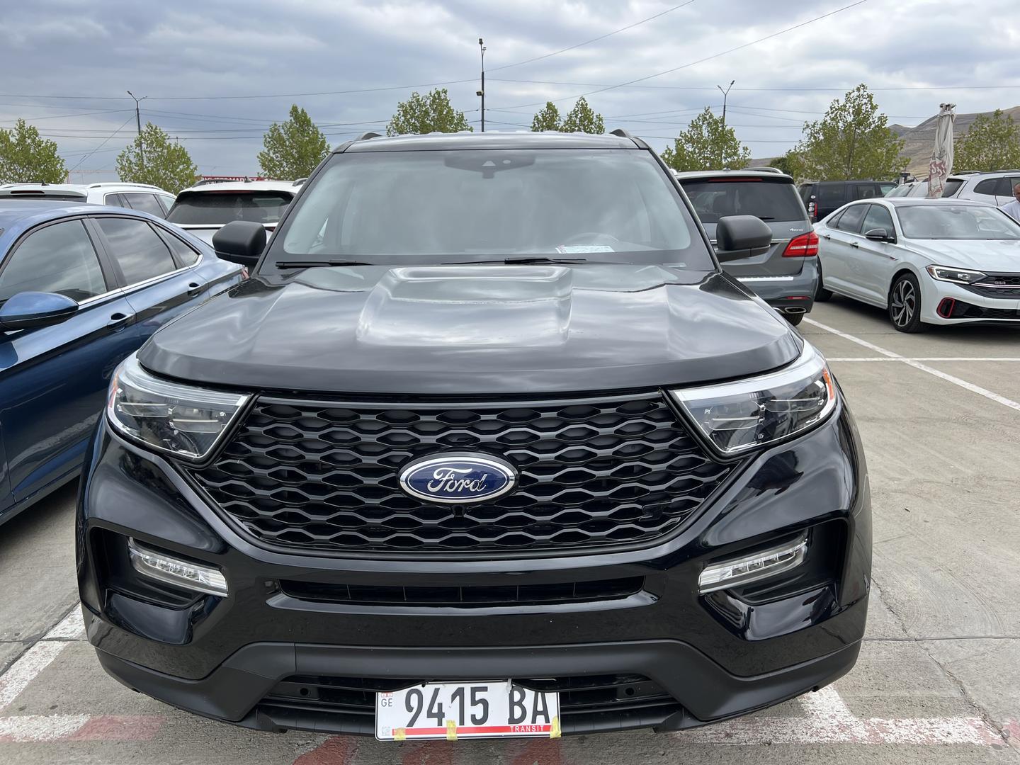 Ford Explorer 2022 — photo 2