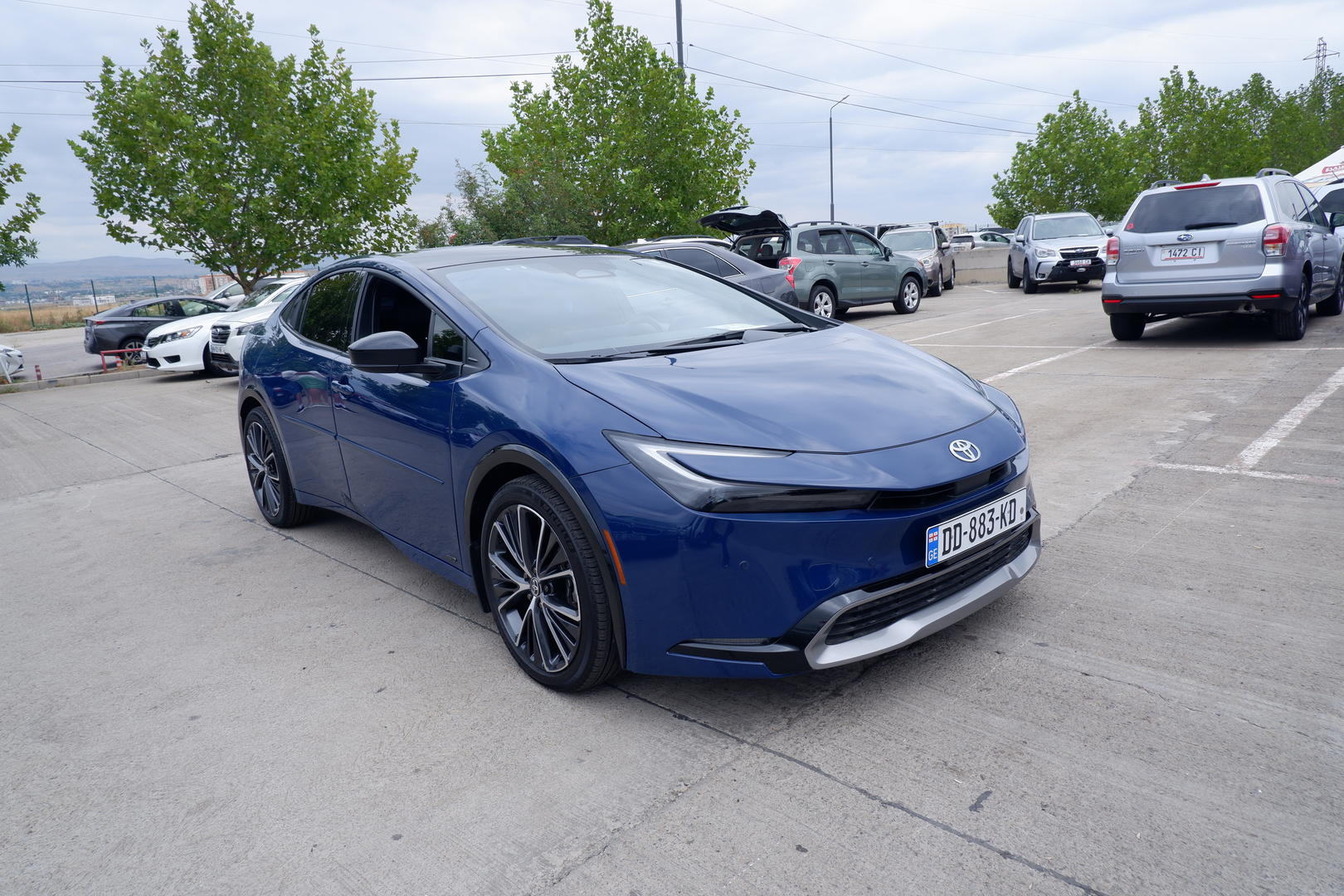 Toyota Prius 2023 — photo 2