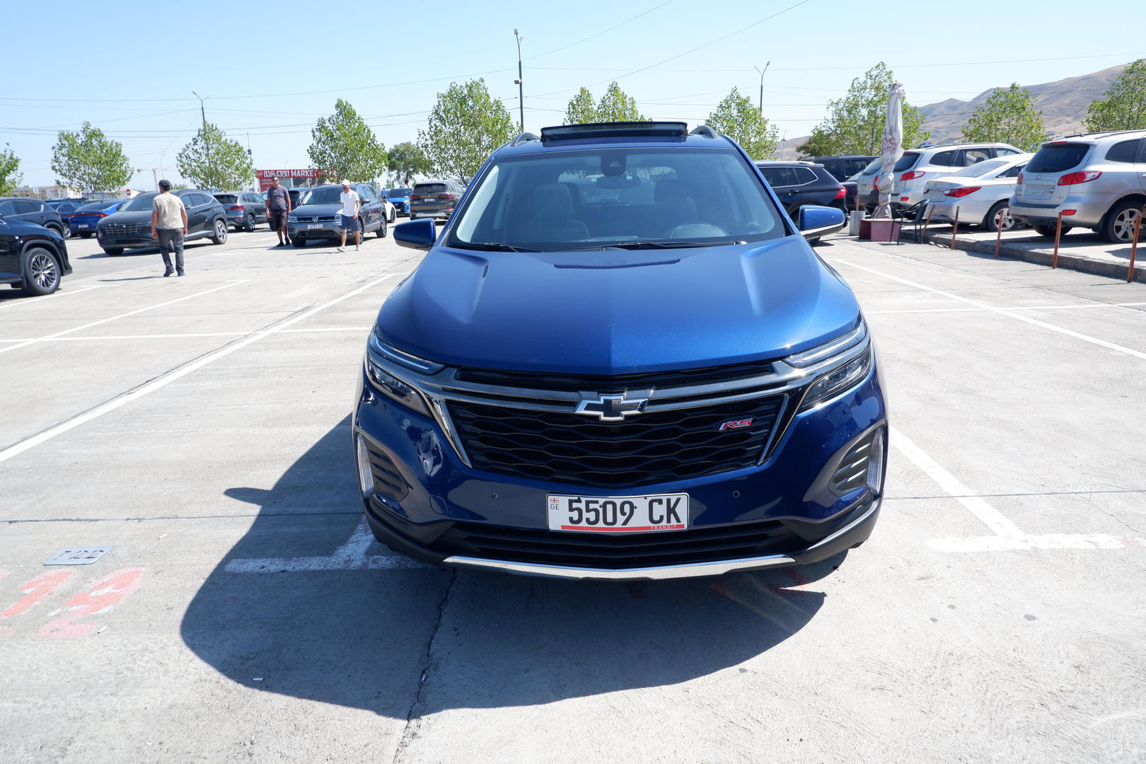Chevrolet Equinox 2022 — photo 2